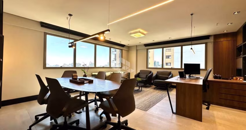 Sala comercial mobiliada 45m²  andar alto com vaga no petrópolis
