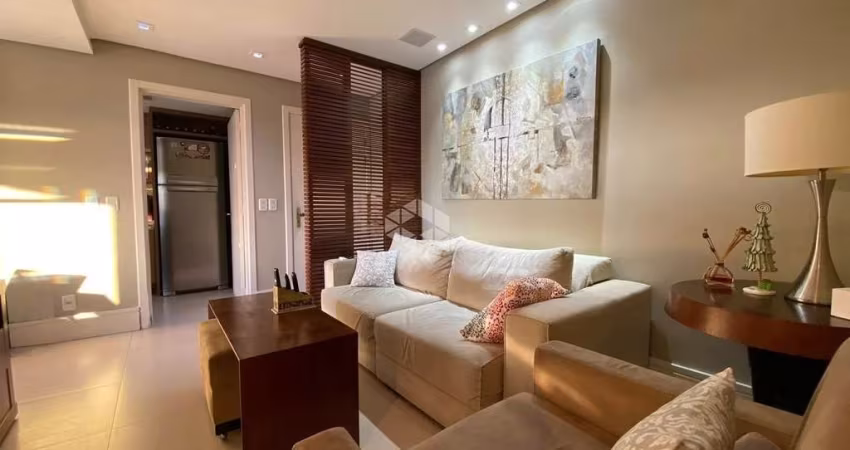 Apartamento com 3 dormitórios, 1 suíte, 2 vagas, no bairro Praia de Belas em Porto Alegre