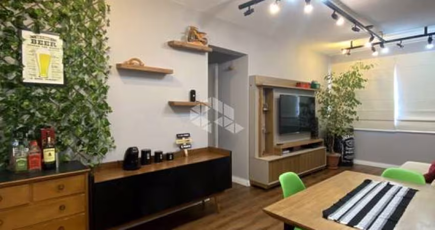 APARTAMENTO 2 DORMITÓRIOS, MOBILIADO COM 1 VAGA ESCRITURADA DESCOBERTA