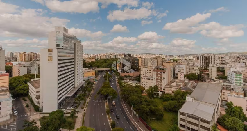 Cobertura de 02 dormitórios e 01 vaga com 89m² no bairro Cidade Baixa em Poa.