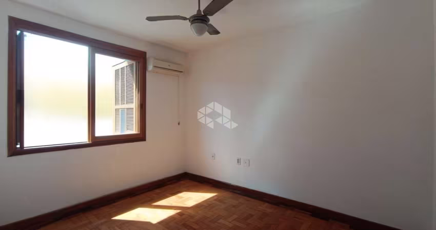 APARTAMENTO 2 DORMITÓRIOS SEM VAGA - PETRÓPOLIS