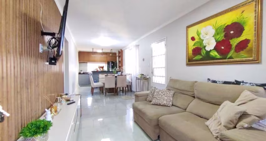 Ótima Casa de 101 m² privativos com 02 dormitórios e 02 suites no Jardim Itú Sabará, Porto Alegre.
