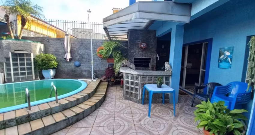 Casa 316m² com 4 Dormitórios - 3 vagas de garagem no Bairro Jardim Itu