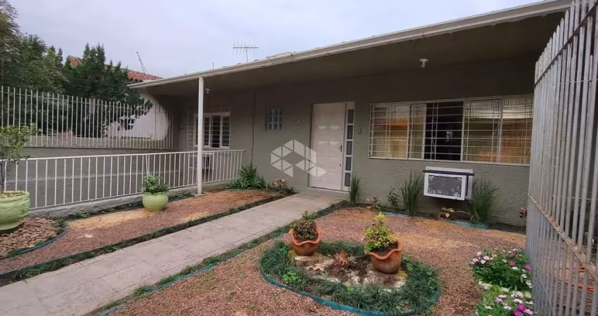 Casa semi-mobiliada com 3 suítes e 3 vagas em guarani, novo hamburgo