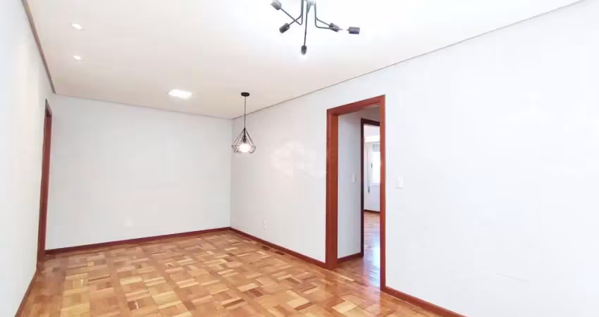 Apartamento de 02 dormitórios, com 77,88m² privativos e 02 vagas na rua andaraí  bairro passo da areia,