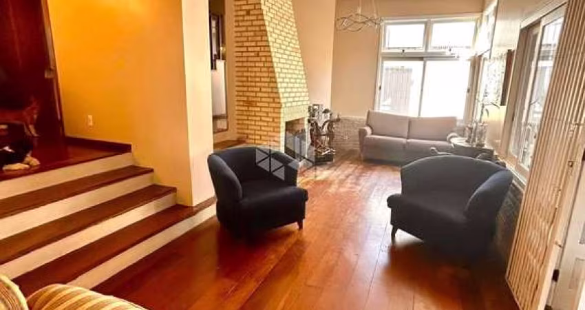 Casa a venda  com 03 dormitórios -Nonoai -Porto Alegre