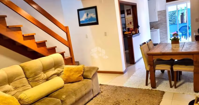 Casa a venda com 03 quartos em  condomínio fechado -bairro ipanema