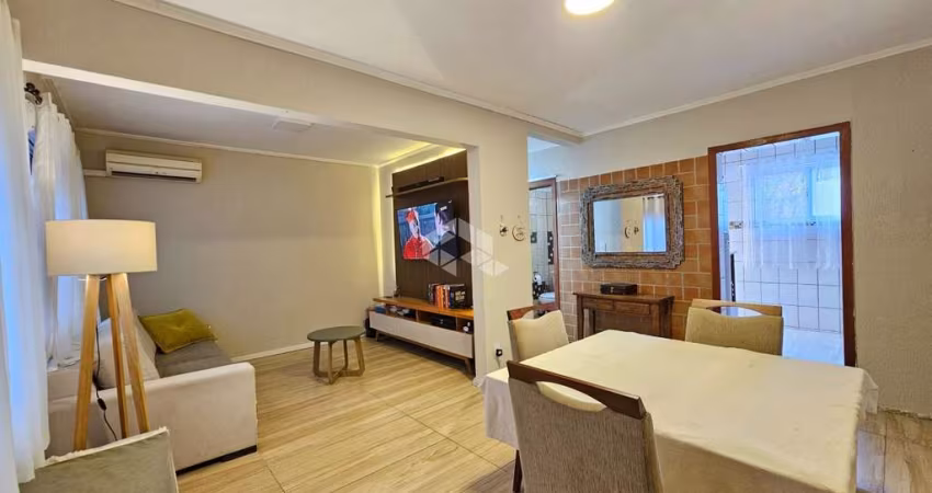 Apartamento a venda semimobiliado 3 dormitórios com vaga de garagem coberta, Humaitá, Porto Alegre