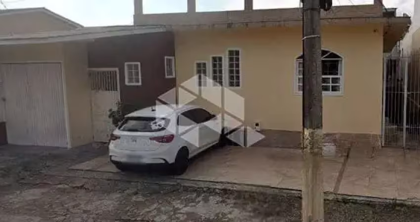 Casa e 18 kitnets em Barreiros-SJ