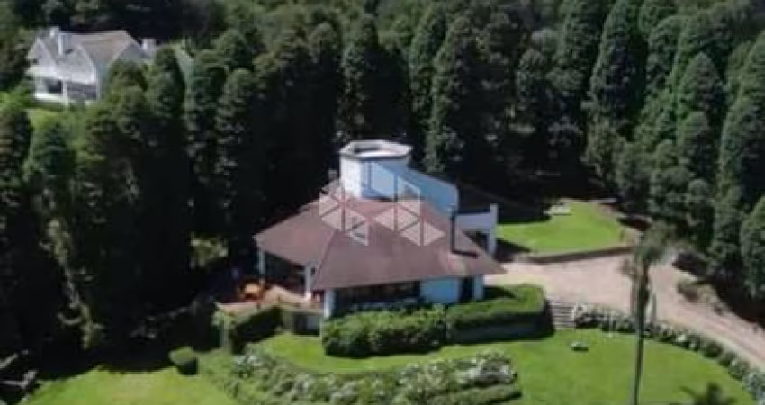 Casa com 04 dormitórios, Condomínio Golf Club Gramado