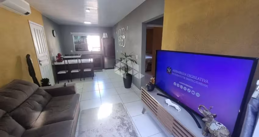 Casa com 2 quartos à venda na Rua Celso Capella, 79, Estreito, Florianópolis