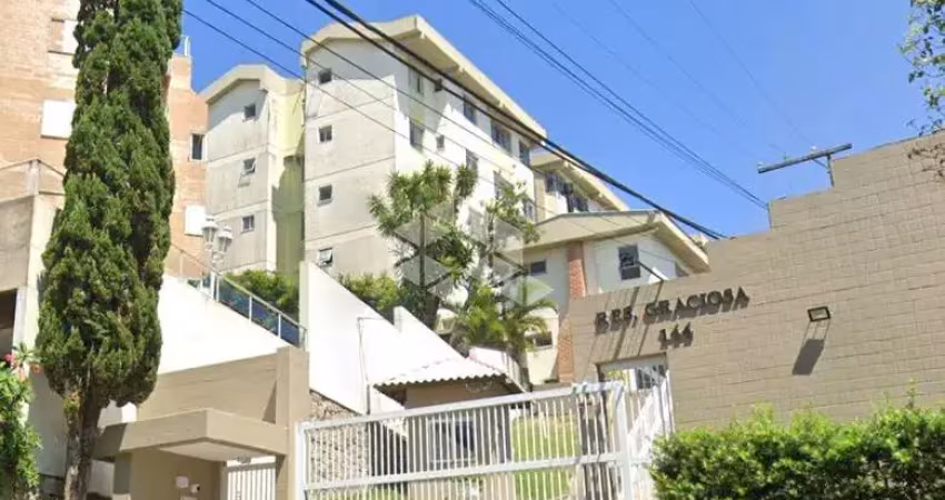 Apartamento à venda em Coqueiros - Localização Privilegiada!