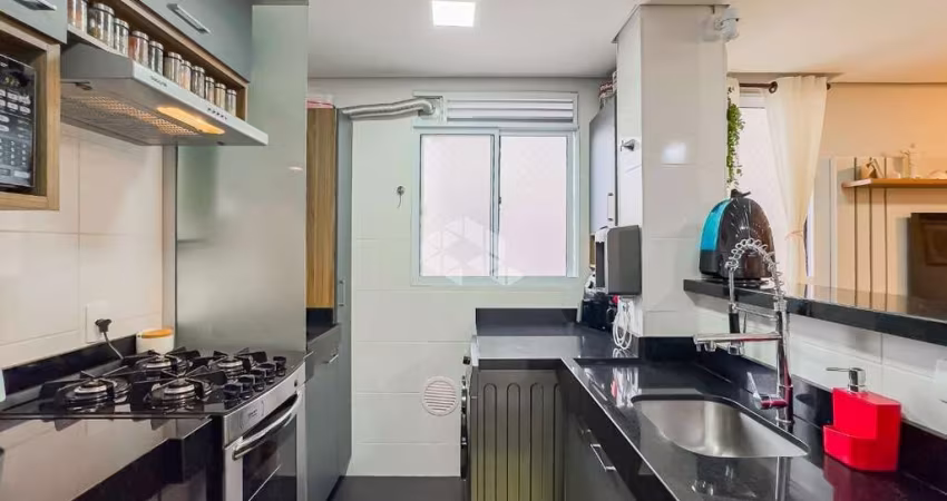 Apartamento 2 dormitórios com vaga à venda no Morro Santana.