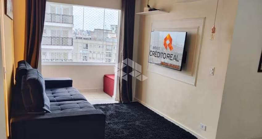 Apartamento 02 dormitórios com armários embutidos e portas de correr, cozinha com armários embutidos, lazer completo