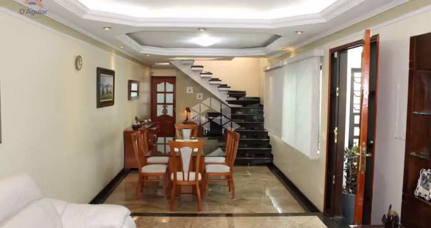 Casa com 3 quartos à venda na Rua Enótria, 393, Vila Mazzei, São Paulo