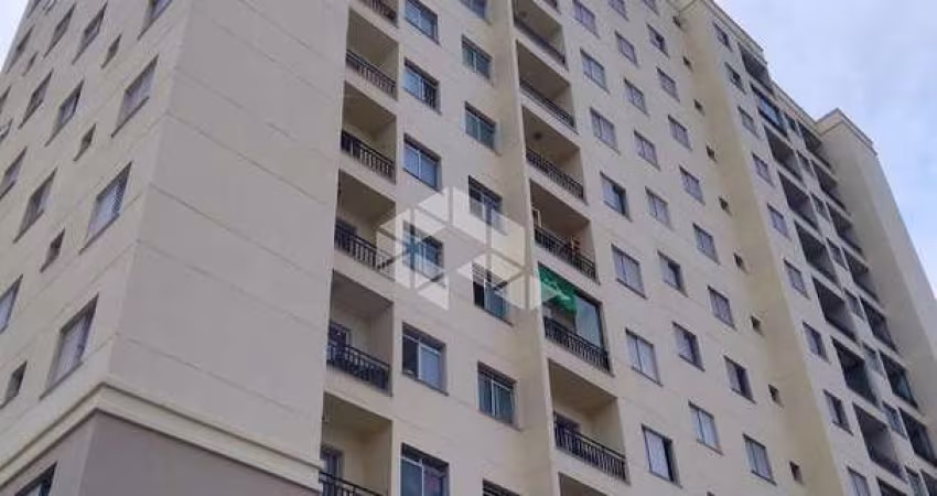 Apartamento mobiliado à venda em localização estratégica com 2 dormitórios e vaga de garagem