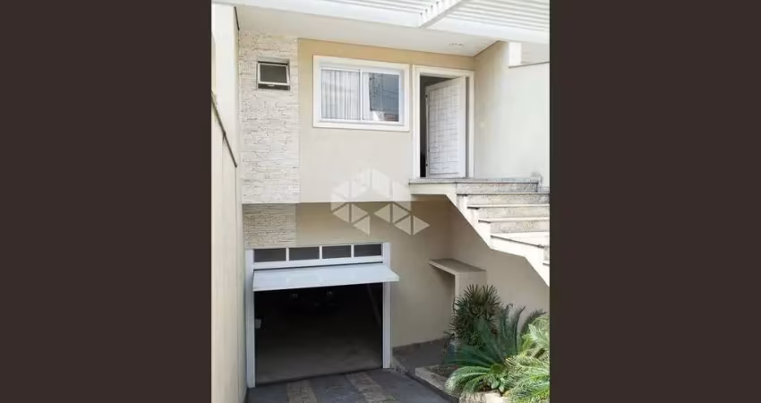 Casa com 3 quartos à venda na Rua Laerte, 45, Vila Mariza Mazzei, São Paulo