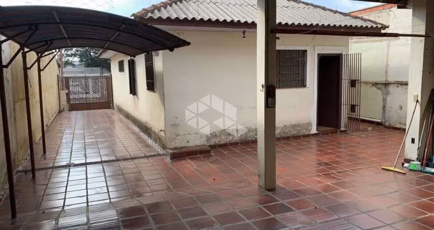 Casa a venda na brasilândia com 3 quartos e garagem para 5 carros