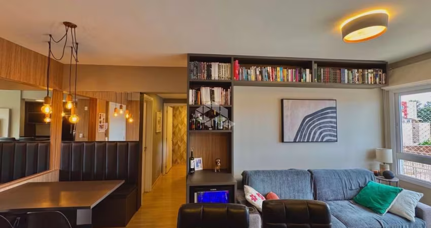 Apartamento de 2 dormitórios sendo 1 suíte na Cidade Baixa
