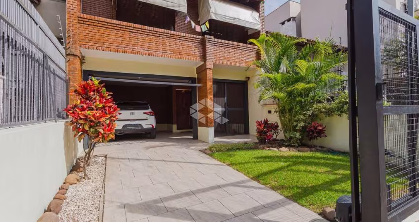 Linda Casa no bairro Santana
