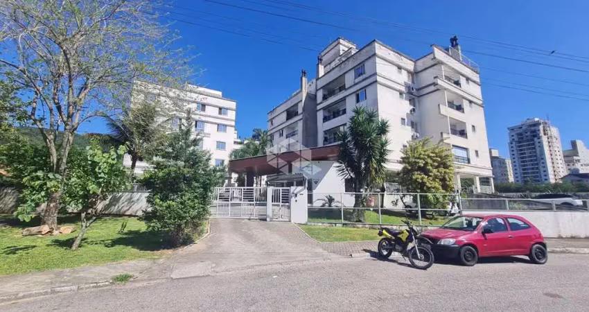 Apartamento 2 quartos na Pedra Branca