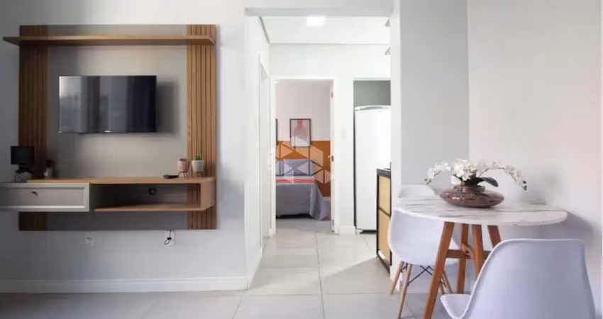 Apartamento mobiliado com 01 dormitório no centro histórico