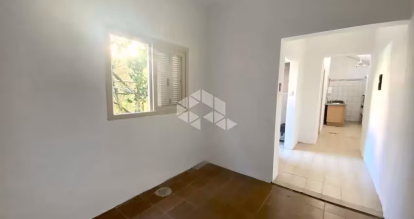 Apartamento térreo com 3 dormitórios a venda no bairro menino deus