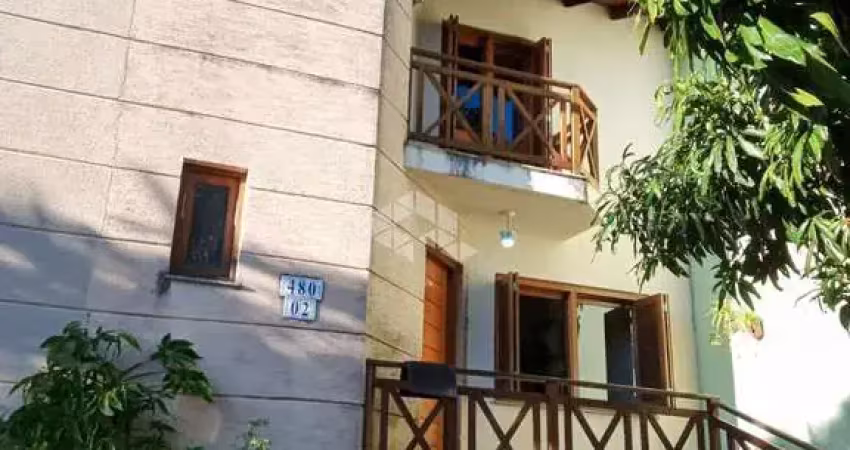 Casa 2 dormitórios, 2 vagas no teresópolis e vista para o guaíba!