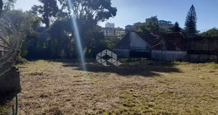 Excelente terreno de esquina com 525 m², bem localizado em região não alagada