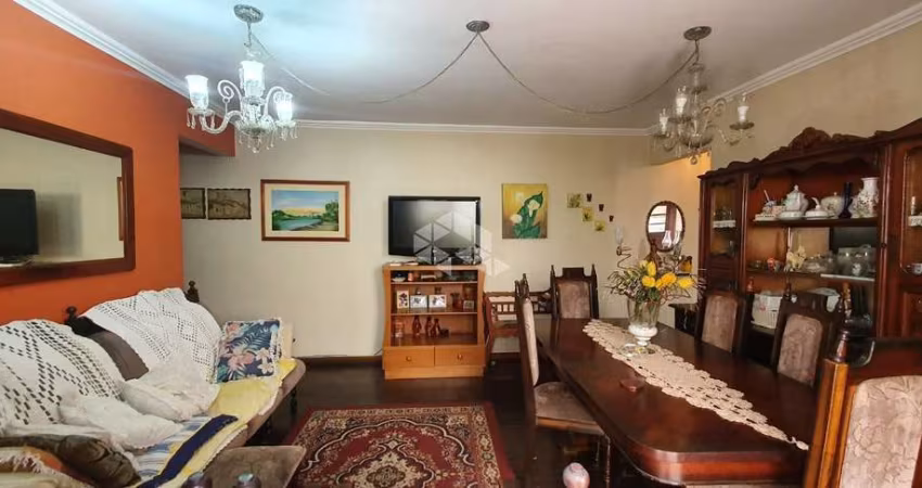 Apartamento 03 quartos, 02 banheiros, 113m², Centro Histórico em POA