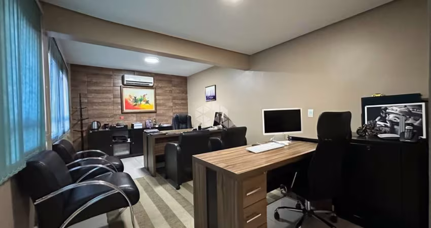 Sala comercial reformada, 86 m² privativo