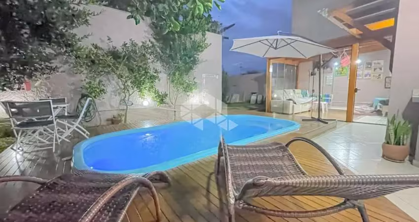 Casa Sobrado 185m² - 4 quartos - 1 suite - Piscina - São Leopoldo