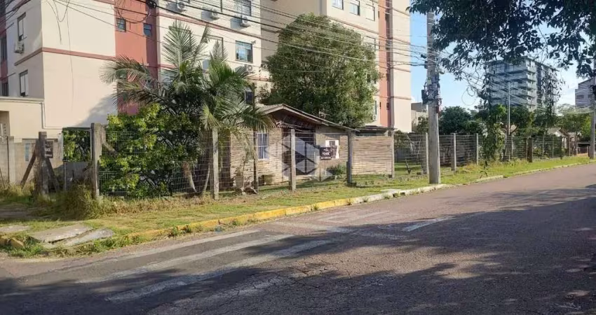 Terreno à venda na Rua São Francisco, 197, Nossa Senhora das Graças, Canoas