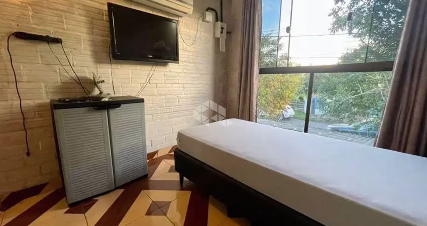Casa com 2 quartos à venda na Rua Tamoio, 271, Niterói, Canoas