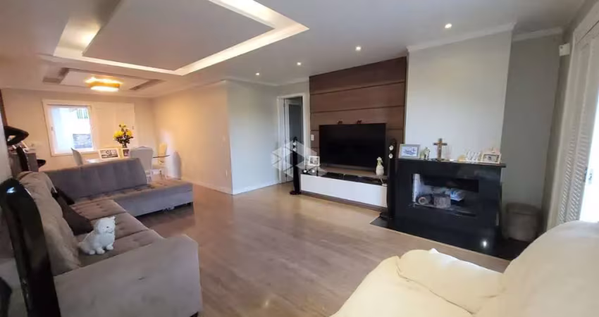 Casa com 5 dormitórios (2 suítes)  no bairro cristo rei, em são leopoldo.