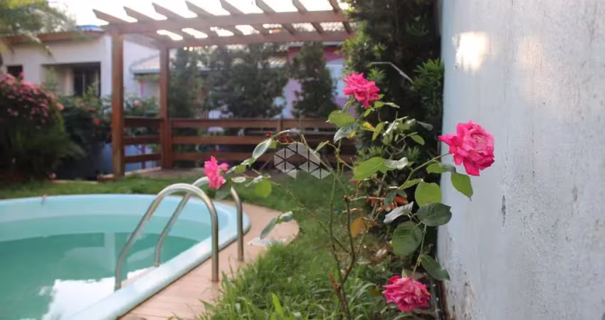 Sobrado 4 quartos,172m²,  3 vagas de garagem e piscina no bairro estância velha  - canoas