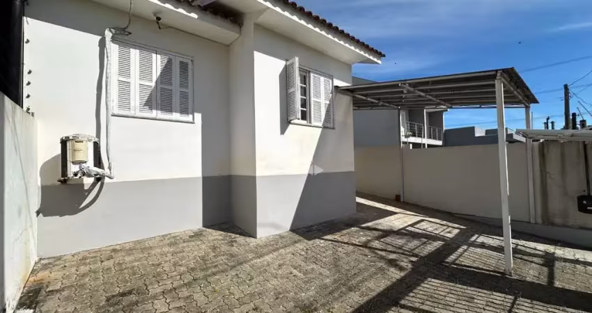 Casa térrea, 3 domritórios, 2 vagas de carro, bairro são josé, canoas