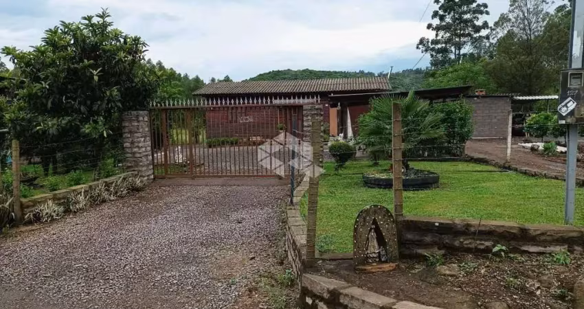 Chácara / sítio com 2 quartos à venda na Área Rural, 7, Zona Rural, Farroupilha