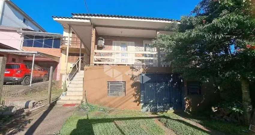 Casa de 03 dormitórios no bairro nova vicenza em farroupilha