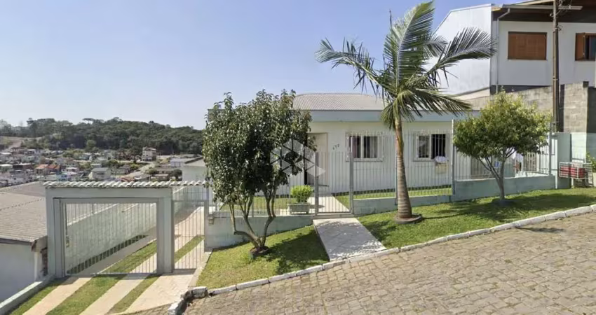 Casa com 5 quartos à venda na Zélia Pratti, 177, Industrial, Farroupilha