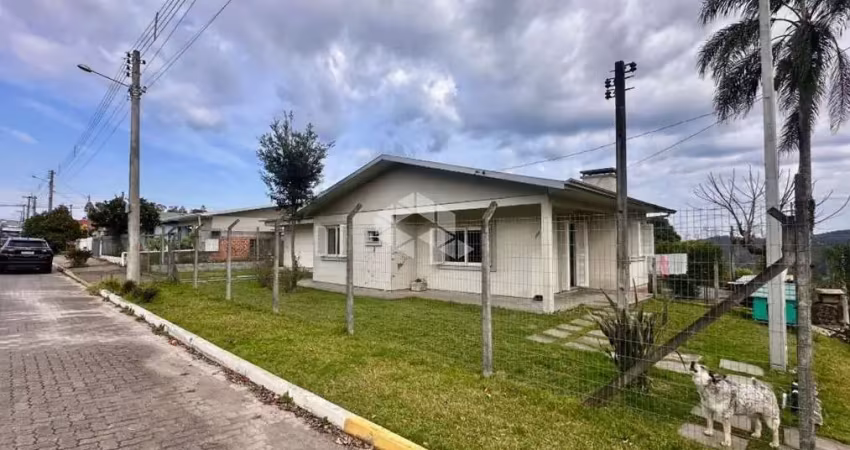 Casa com 2 quartos à venda na Wilson Tartarotti, 1141, Primeiro de Maio, Farroupilha