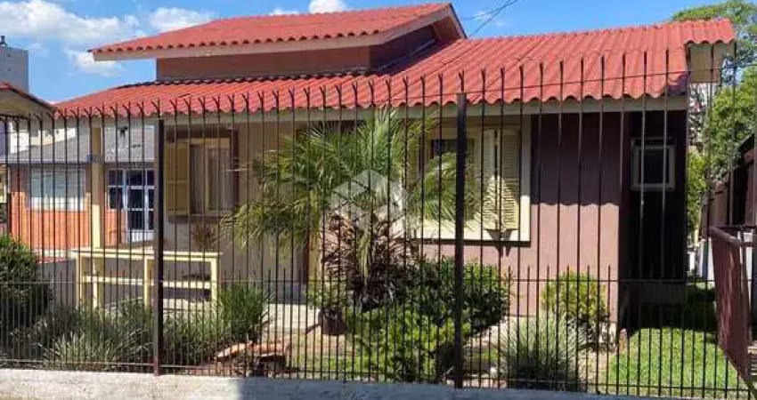 Casa com 3 quartos à venda na Rua Nilo José Corte, 368, Desvio Rizzo, Caxias do Sul
