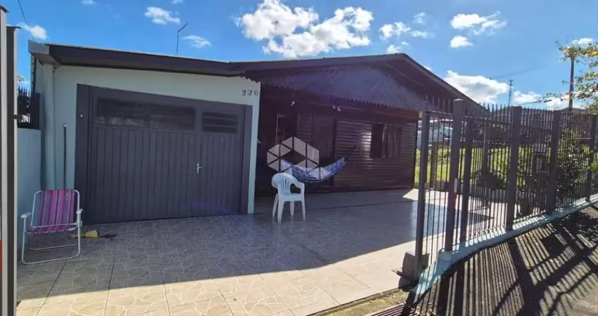 Casa com 3 quartos à venda na Alberto Matte, 220, América, Farroupilha