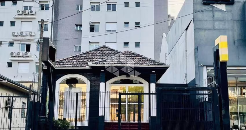 Terreno comercial no bairro Jardim Botânico em Porto Alegre RS.