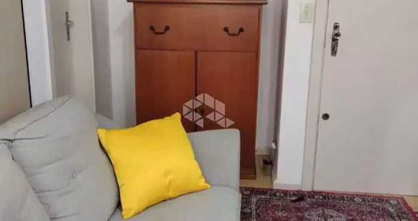 Ótima localização na av bento gonçalves, jk espaçoso no bairro partenon.