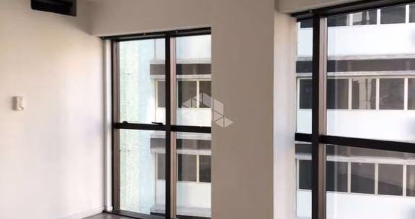 Sala Comercial de 32,51m² A Venda - Centro, Florianópolis SC