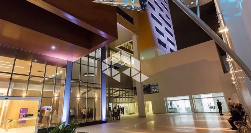 SALA COMERCIAL COM 24,36m², 1 VAGA DE GARAGEM NA MELHOR LOCALIZAÇÃO DO BAIRRO ESTREITO EM FLORIANÓPOLIS/SC.