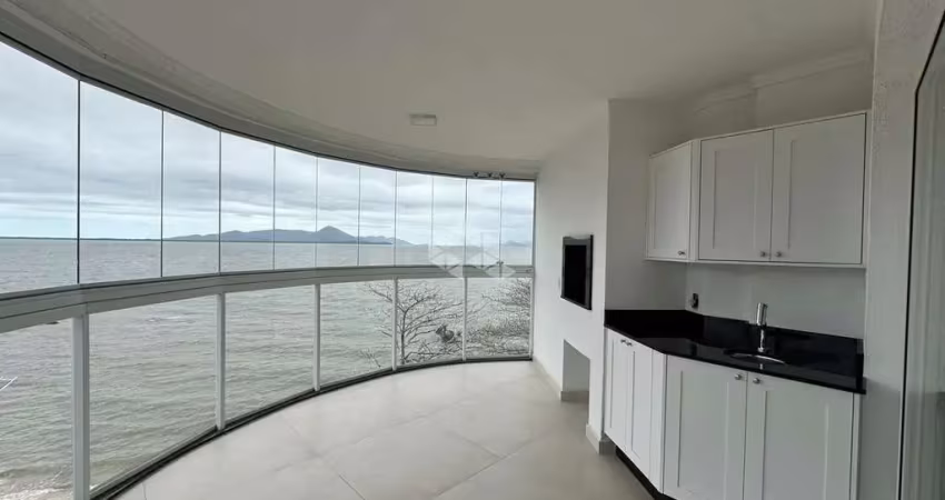 APARTAMENTO SEMIMOBILIADO COM 3 QUARTOS SENDO 3 SUÍTES 2 VAGAS DE GARAGEM NO BAIRRO COQUEIROS EM FLORIANÓPOLIS/SC