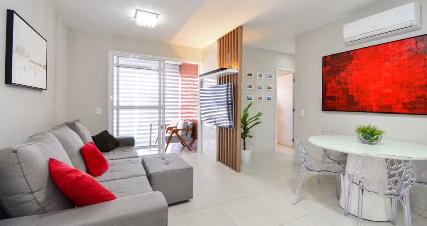 APARTAMENTO SEMIMOBILIADO COM VISTA PANORÂMICA NA AGRONÔMICA COM 3 QUARTOS SENDO 1 SUÍTE E 1 VAGA DE GARAGEM
