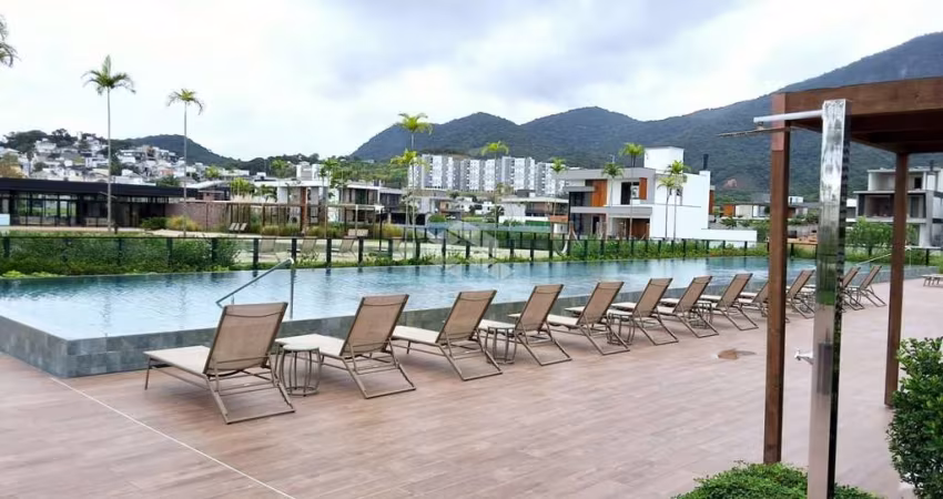TERRENO 315,23 m²  PRIVATIVOS EM CONDOMÍNIO NA PEDRA BRANCA COM INFRAESTRUTURA COMPLETA E LOCALIZAÇÃO PRIVILEGIADA